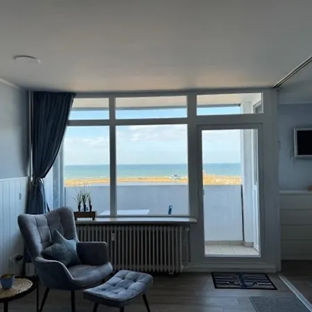 - Haus C, App 0c0909 *